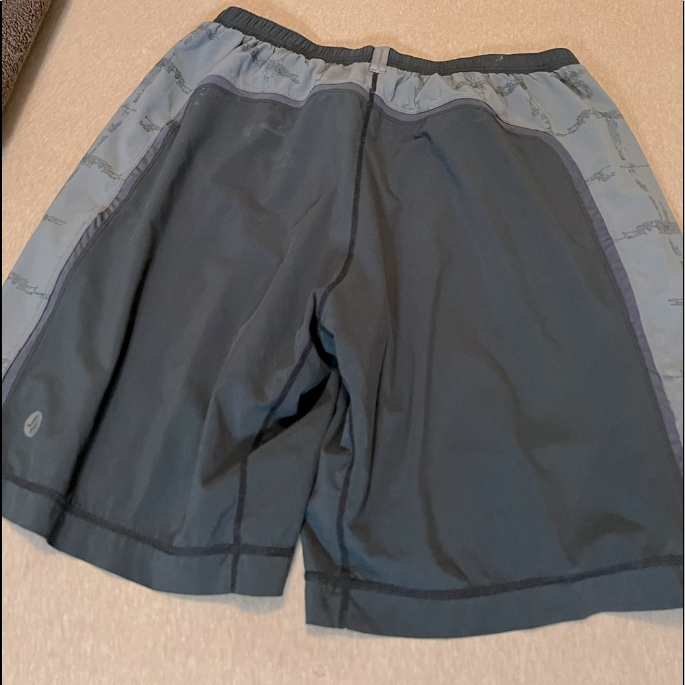 Lululemon black/ grey workout shorts